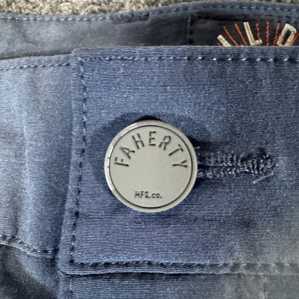 Faherty All Day Shorts Mens 40 Navy Blue Hybrid Stretch Performance Chino 8.5